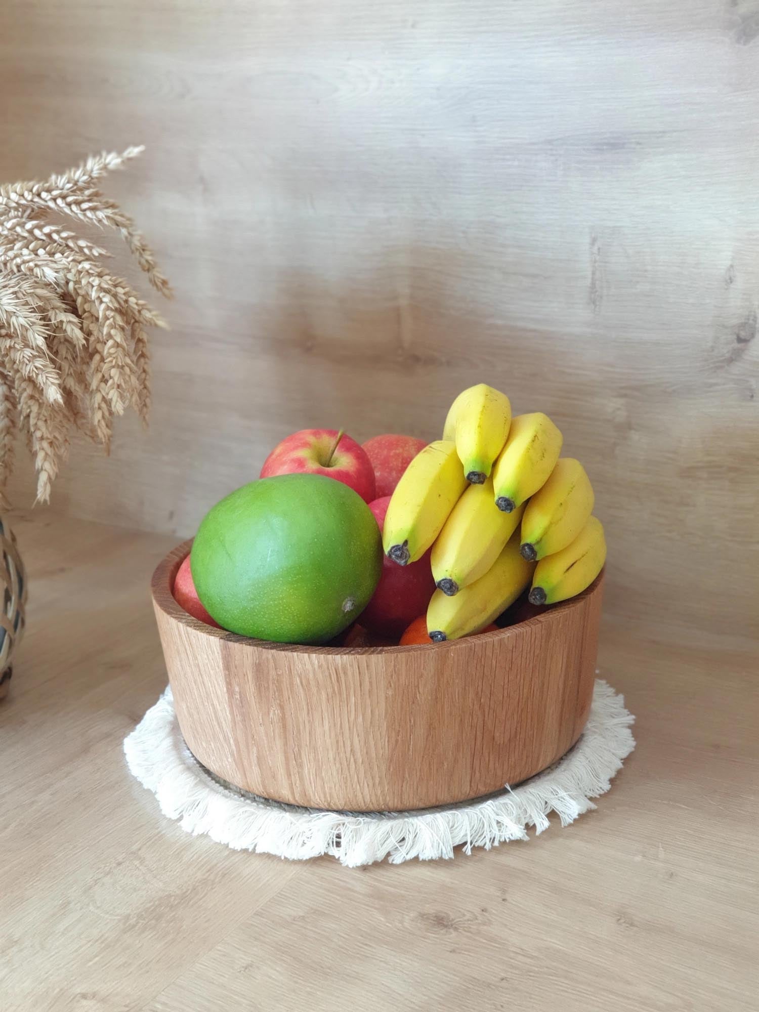 Stilvolle Eiche Schüssel 31x12cm von Continenta: Hochwertig, handgefertigt, vielseitig einsetzbar. Perfekt für jeden Tisch und Anlass!