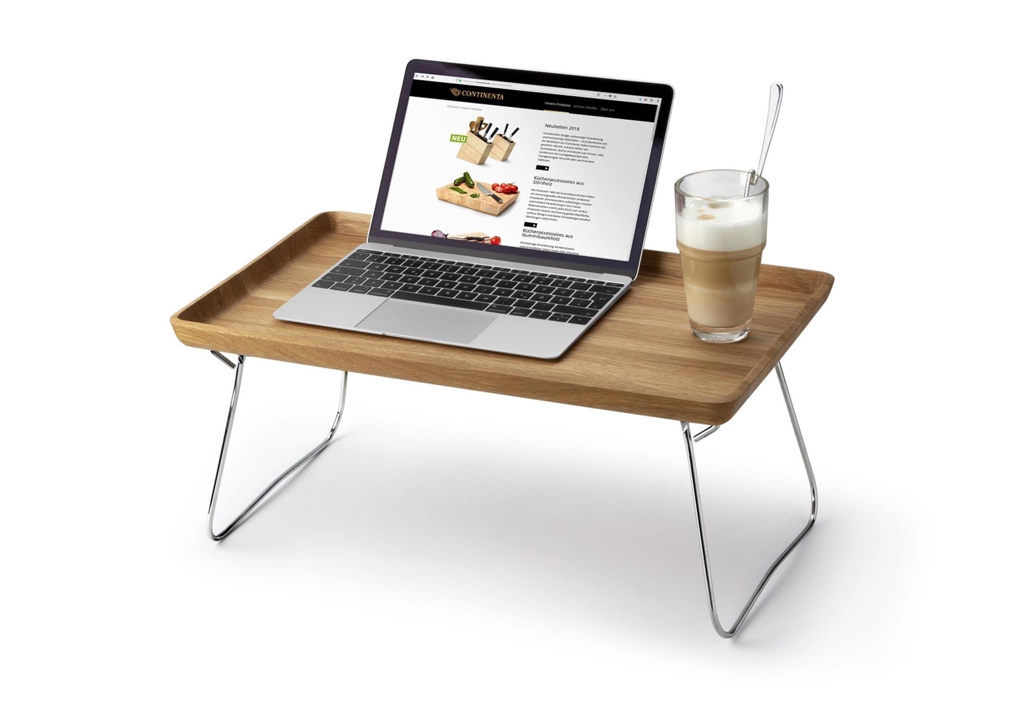 Praktisches Eiche Bett Tablett von Continenta, 53x32x7 cm. Perfekt für Snacks, Bücher und Laptops. Langlebig, stilvoll und pflegeleicht.