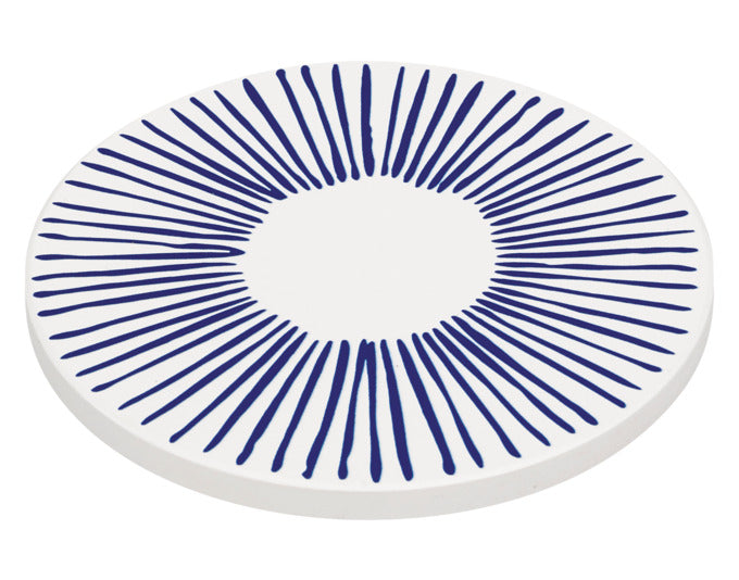 ZASSENHAUS Untersetzer Nordic Lines Keramik/Kork ø 11 cm in präsentiert im Onlineshop von KAQTU Design AG. Pfannenuntersatz ist von ZASSENHAUS