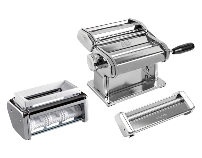 MARCATO Nudelmaschine Atlas 150 Pasta Geschenkset mit 2 Zubehörteilen für Ravioli uns Spaghetti in präsentiert im Onlineshop von KAQTU Design AG. Küchengerät ist von MARCATO