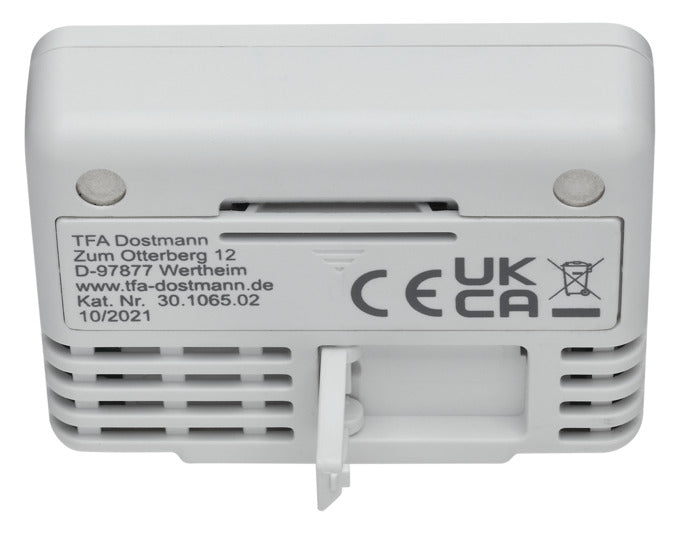 Entdecken Sie das kompakte TFA Digitalthermometer (4x5,5x2,8 cm) für präzise Temperaturmessungen von -10 bis +60°C. Ideal für jeden Raum!