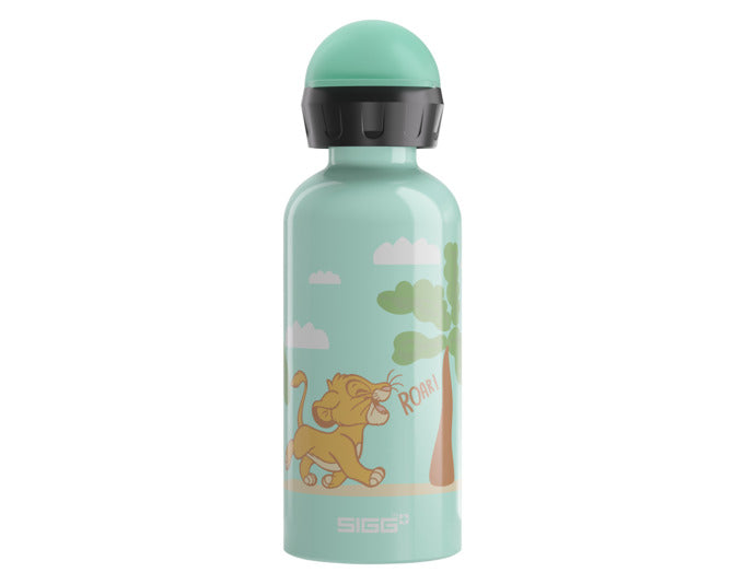 SIGG Trinkflasche Kids Bottle Simba Roar 0.4 l in präsentiert im Onlineshop von KAQTU Design AG. Flasche ist von SIGG