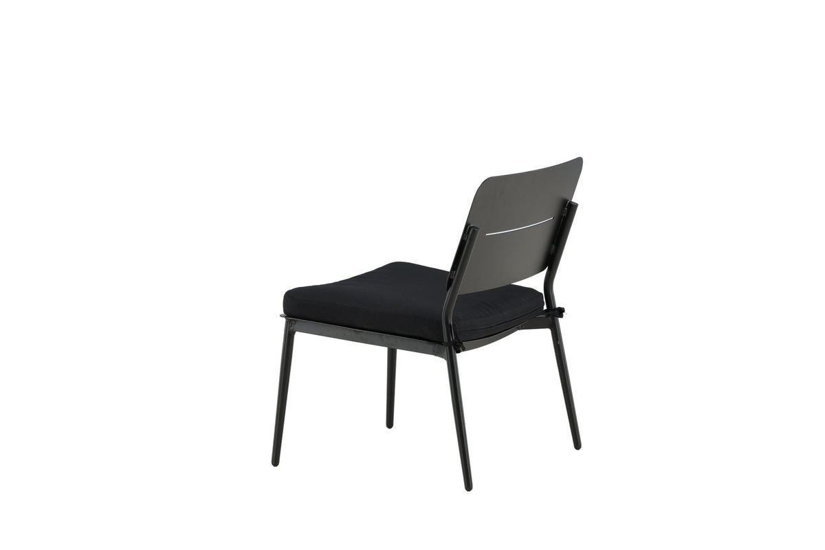 Lina Sessel in Schwarz präsentiert im Onlineshop von KAQTU Design AG. Outdoor-Sessel ist von Venture Home
