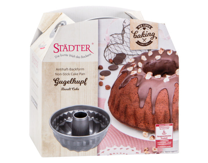 Entdecken Sie die STÄDTER Gugelhupfform ø 21x10 cm aus der „We love Baking“-Serie. Ideal für saftige Kuchen und kreative Backideen!