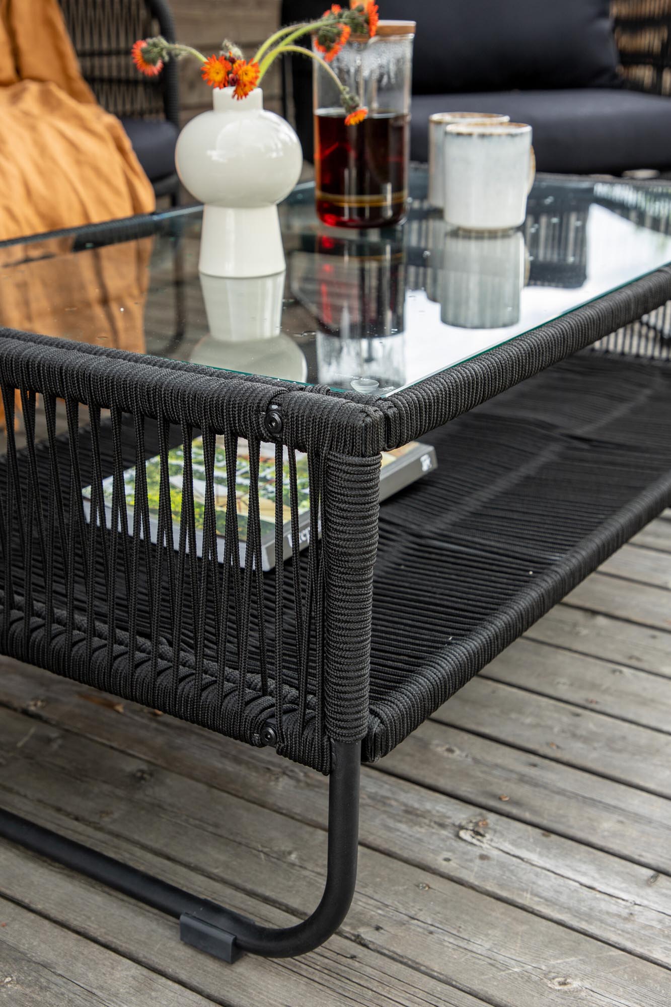 Moderne Utah Sofagarnitur von Venture Home: Elegantes Design, hoher Komfort und pflegeleichte Materialien für entspannte Stunden im Freien.