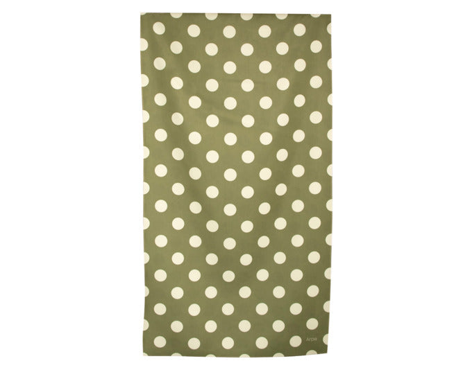 ARPE Handtuch dots olive green 50 x 95 cm in  präsentiert im Onlineshop von KAQTU Design AG. Badzubehör ist von ARPE