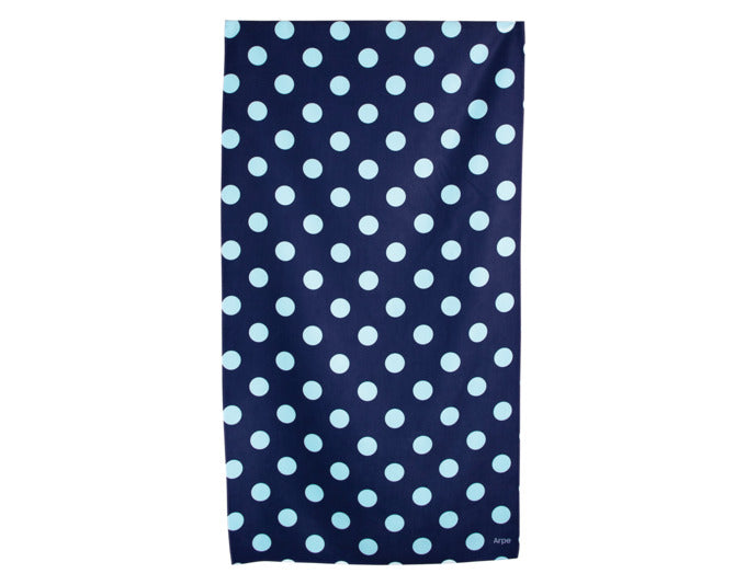 ARPE Strandtuch dots ocean blue 90 x 166 cm in  präsentiert im Onlineshop von KAQTU Design AG. Badzubehör ist von ARPE