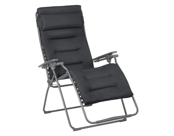 LAFUMA Relaxsessel Futura BeComfort® XL olive Gestell titane in präsentiert im Onlineshop von KAQTU Design AG. Liegestuhl ist von LAFUMA