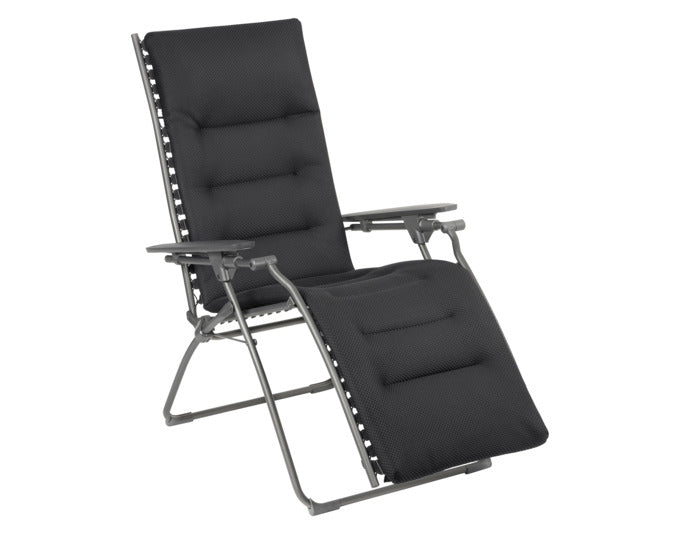 LAFUMA Relaxsessel Evolution BeComfort® bleu encre Gestell titane in präsentiert im Onlineshop von KAQTU Design AG. Liegestuhl ist von LAFUMA