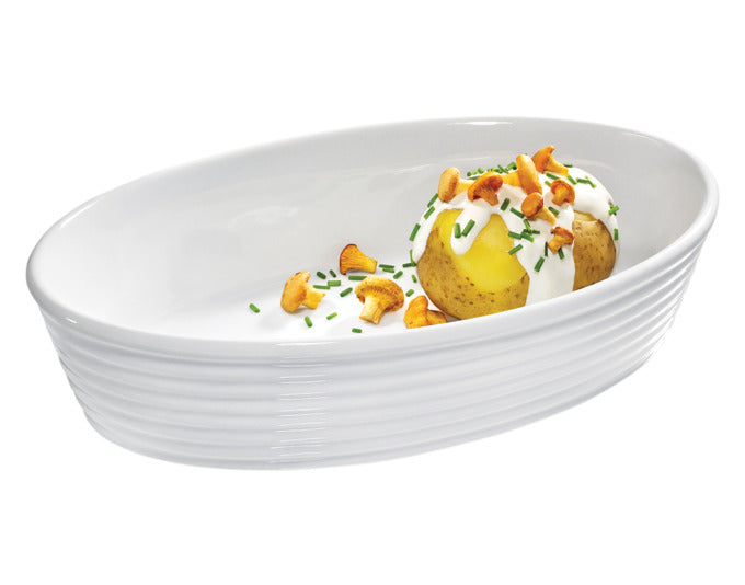 Entdecken Sie die elegante KÜCHENPROFI Auflaufform Burgund oval 30 cm in Weiß – ideal für köstliche Aufläufe und einfache Reinigung.