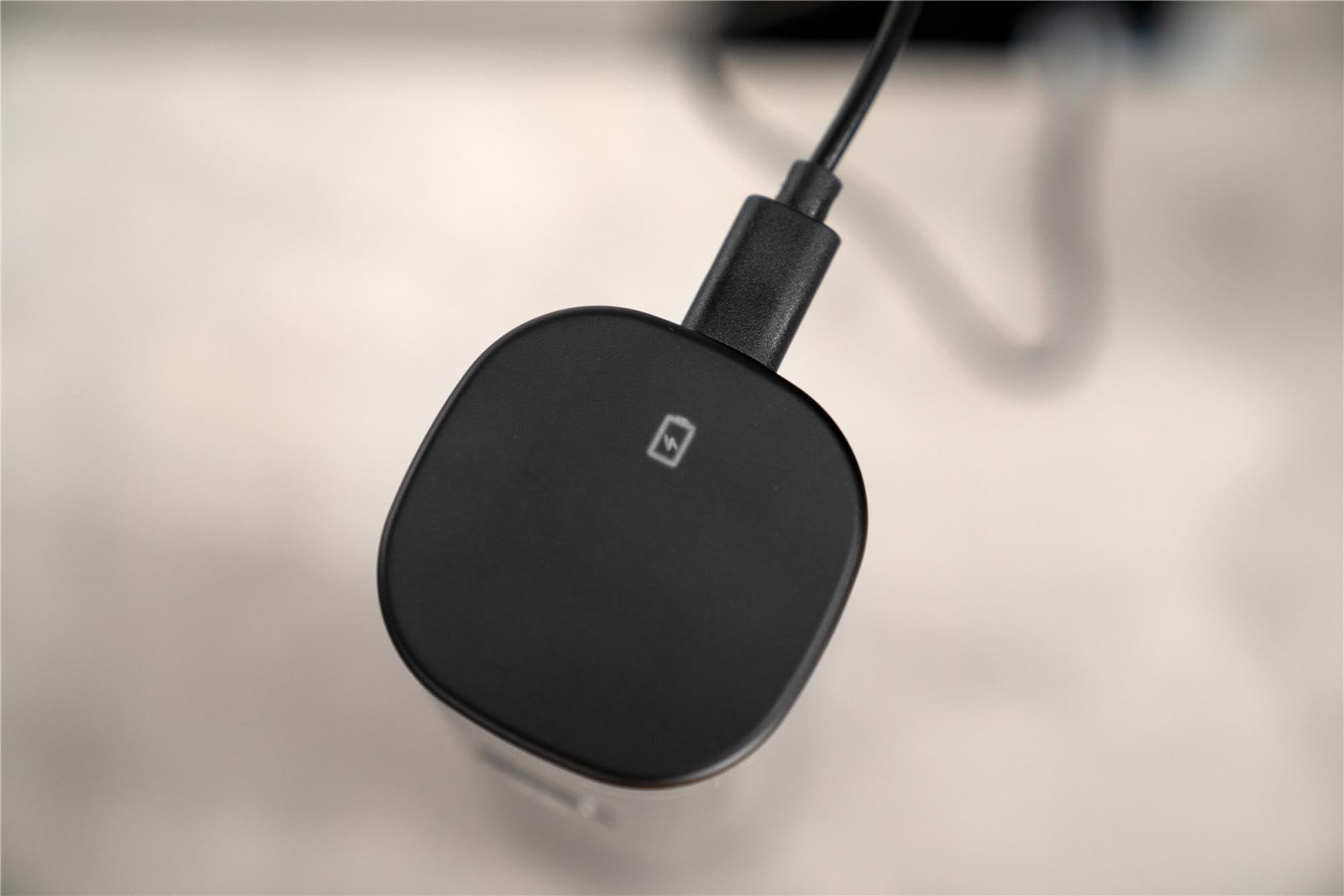 Elegante elektrische Pfeffer- & Salzmühle von Zwilling: Hochwertige Materialien, mühelose Bedienung, optimale Ergebnisse für jeden Kochliebhaber.