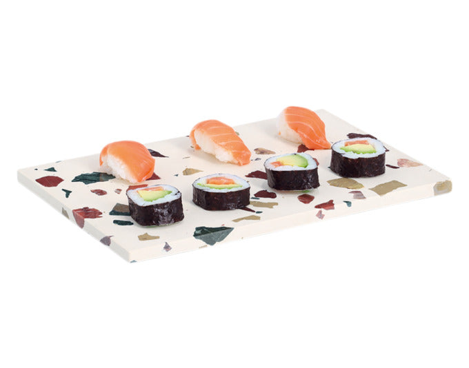 Entdecken Sie die stilvolle ZELLER Servierplatte und Schneidbrett aus Terrazzo (30x20x1.4 cm) – ideal für Küche und Esstisch!