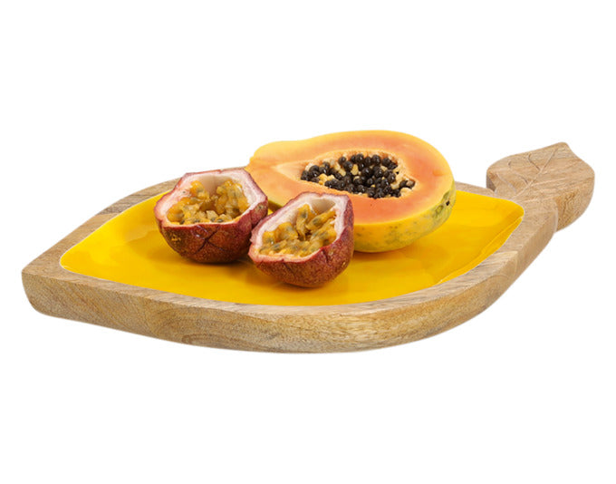 Entdecken Sie die ZELLER Servierschale Lemon aus hochwertigem Mangoholz in lebhaftem Gelb. Ideal für Obst und Snacks, bringt sie sommerliche Eleganz auf Ihren Tisch.