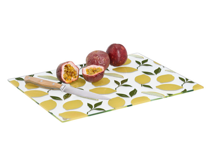 Entdecken Sie das ZELLER Schneidbrett Glas Lemons 40x30 cm – ein stilvolles Küchenaccessoire mit frischem Zitronendesign, ideal zum Schneiden und Servieren.