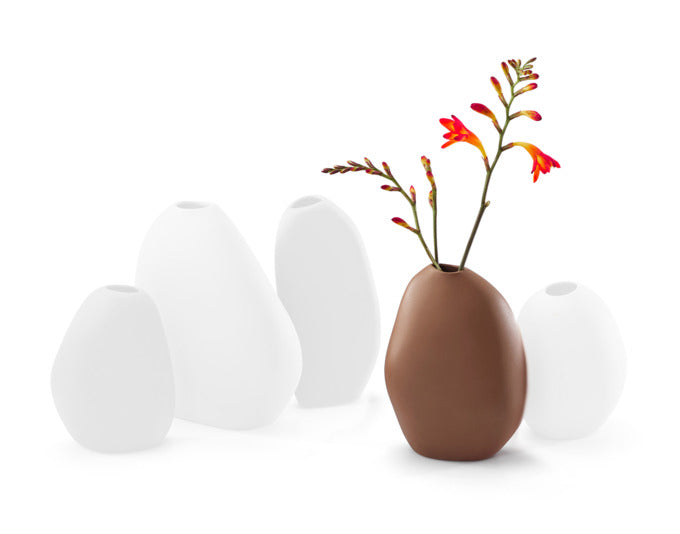 PHILIPPI Vase Bud Keramik 9x5x13 cm nougat in präsentiert im Onlineshop von KAQTU Design AG. Vase ist von PHILIPPI