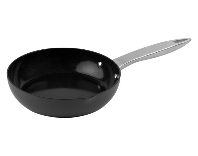 ZYLISS Bratpfanne Ultimate Pro PFAS-frei 28 cm in präsentiert im Onlineshop von KAQTU Design AG. Bratpfanne ist von ZYLISS