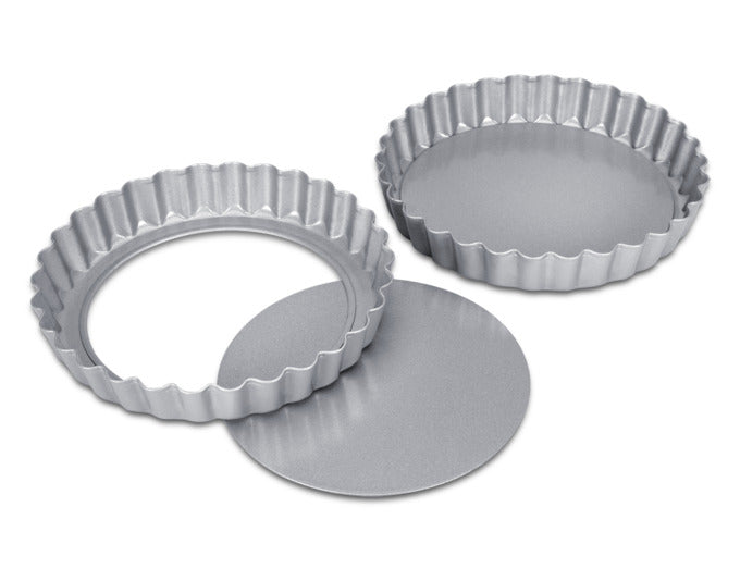STÄDTER Tarteform mit Hebeboden 2er Set ø 12x1.8 cm silber We love Baking in präsentiert im Onlineshop von KAQTU Design AG. Küchenhelfer ist von STÄDTER