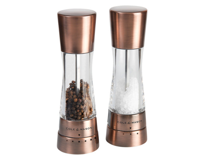 COLE&MASON Pfeffer-/Salzmühlen Set Derwent kupfer 19x6x6 cm in präsentiert im Onlineshop von KAQTU Design AG. Salz & Pfeffer ist von COLE & MASON
