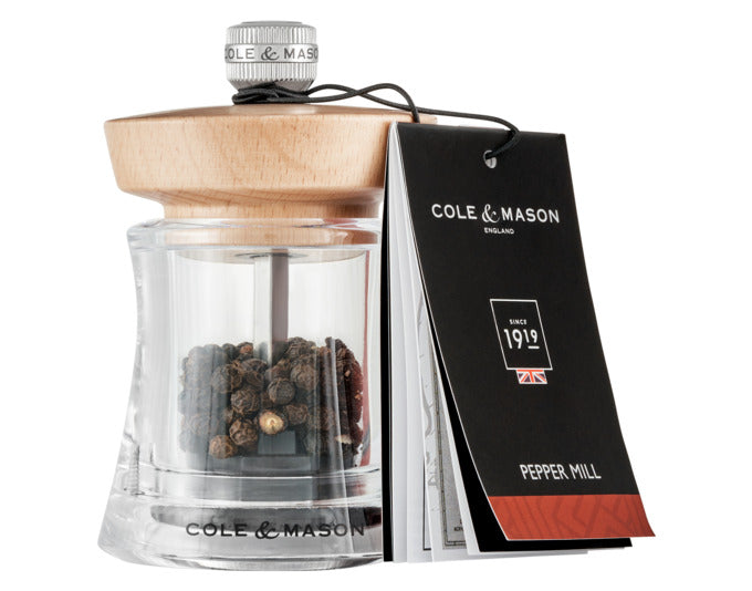 Entdecken Sie die COLE & MASON Pfeffermühle Holborn aus Acryl und Buchenholz. Stilvolles Design, präzises Mahlwerk und langlebige Qualität für intensives Aroma.