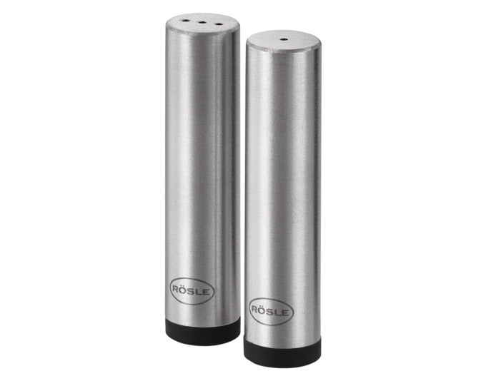 Entdecken Sie das RÖSLE Salz- und Pfeffer-Set FLEXX 2GO – ideal für unterwegs! Kompakt, stylish und mit Silikonverschluss für frische Gewürze.