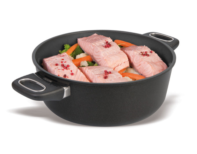 Entdecken Sie den GASTROLUX Bratentopf Biotan flach ø 24 cm – ideal für gesundes Kochen mit innovativer Antihaftbeschichtung und stilvollem Design.