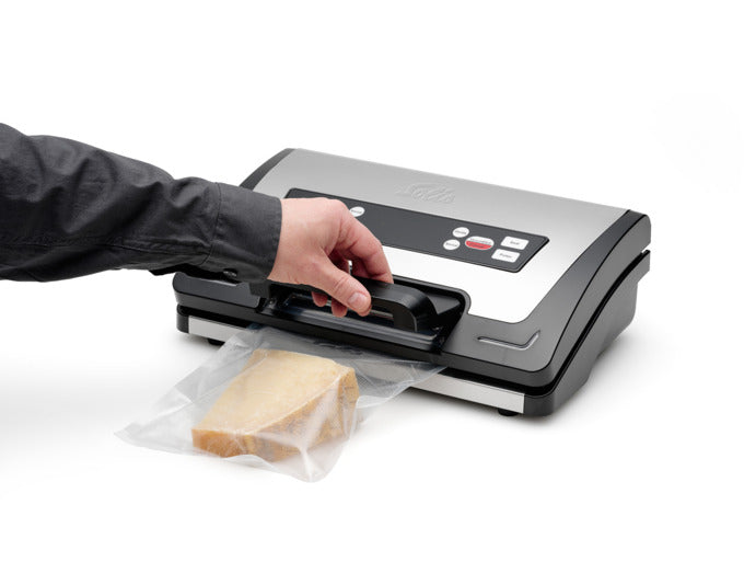 Entdecken Sie das SOLIS Vakuumiergerät Wet & Dry Typ 5708 – Ihr idealer Partner für frische Lebensmittel und nachhaltige Aufbewahrung.