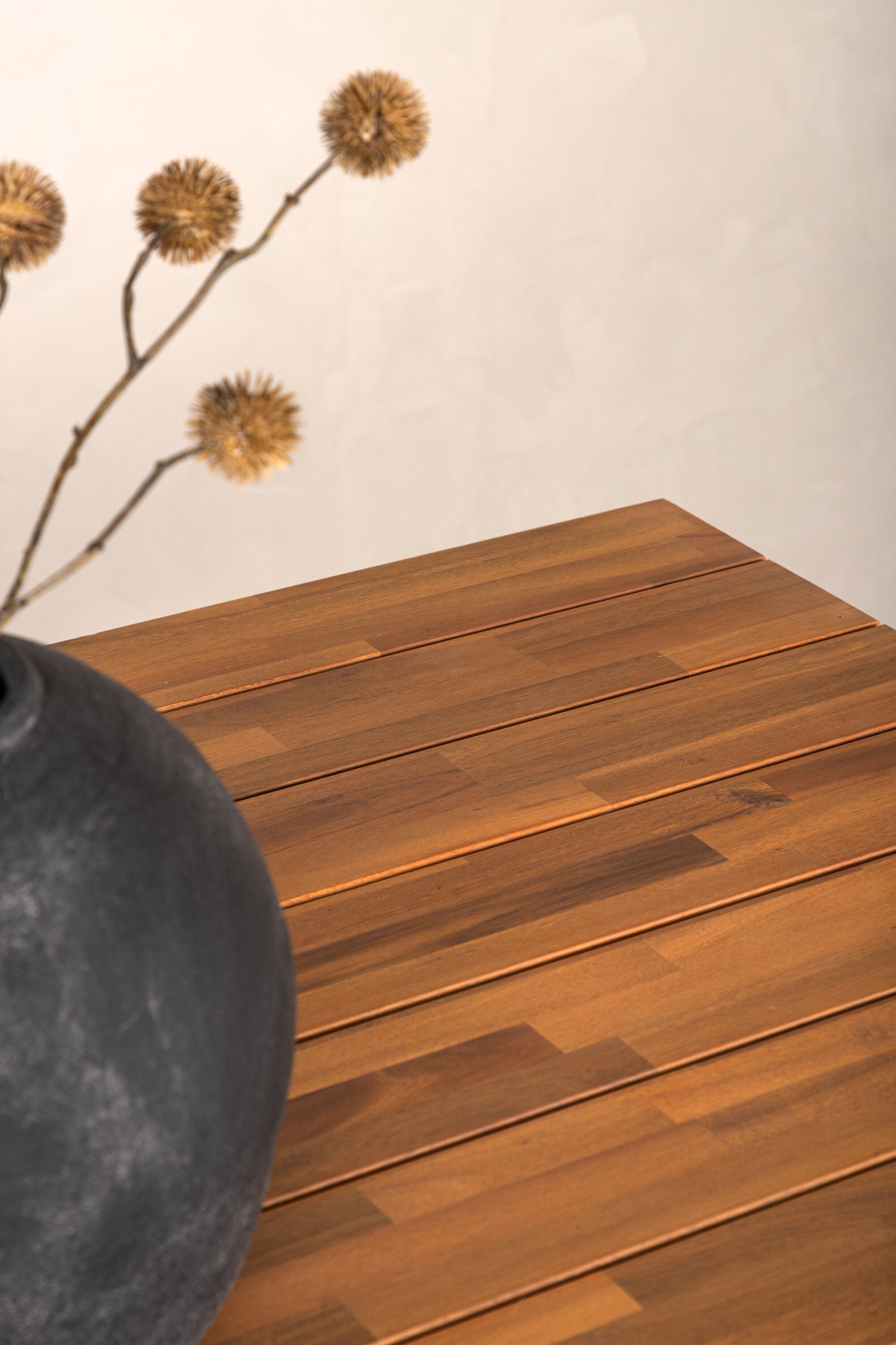 Chan Gartentisch in Natur präsentiert im Onlineshop von KAQTU Design AG. Gartentisch ist von Venture Home