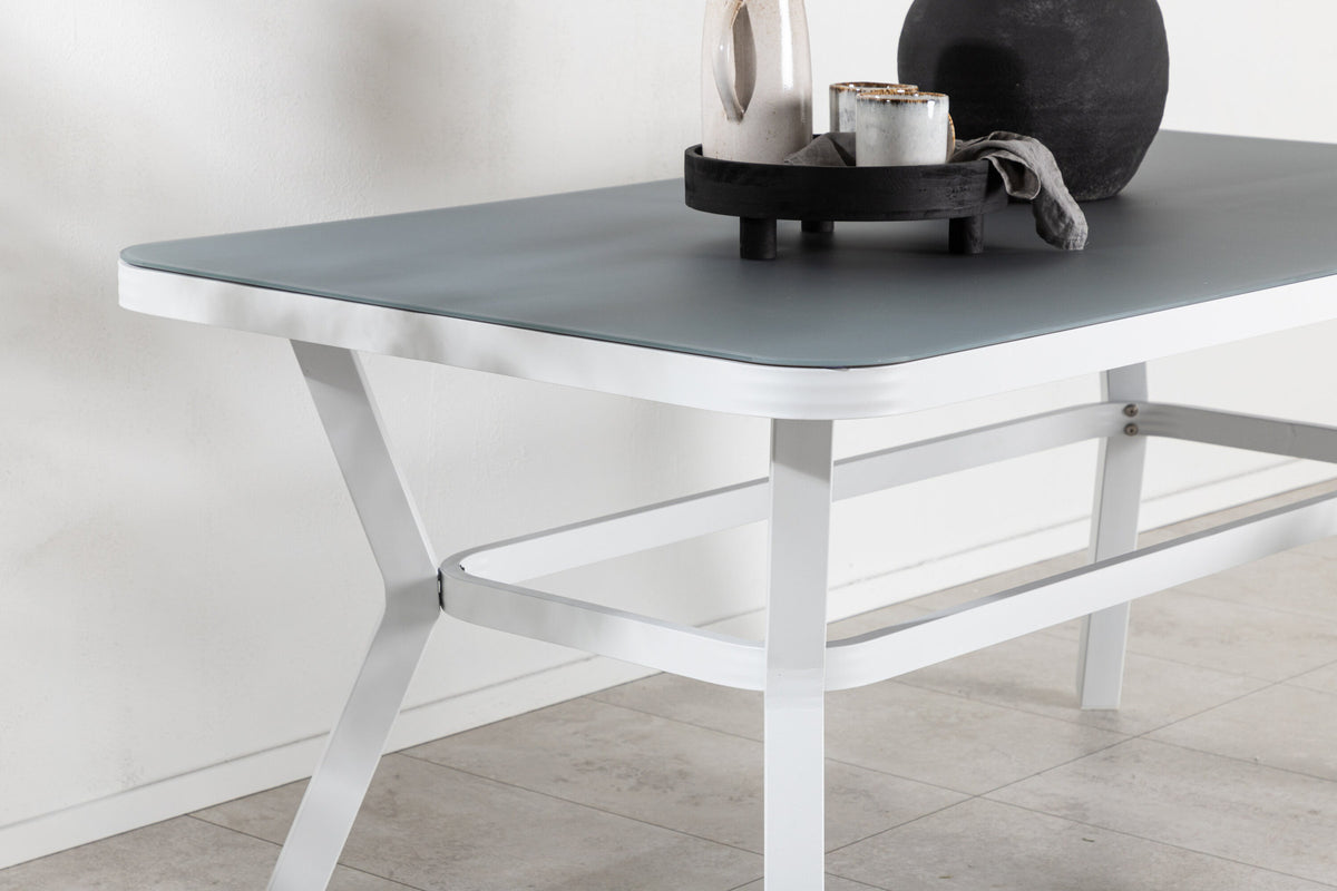 Virya Gartentisch in Grau präsentiert im Onlineshop von KAQTU Design AG. Gartentisch ist von Venture Home
