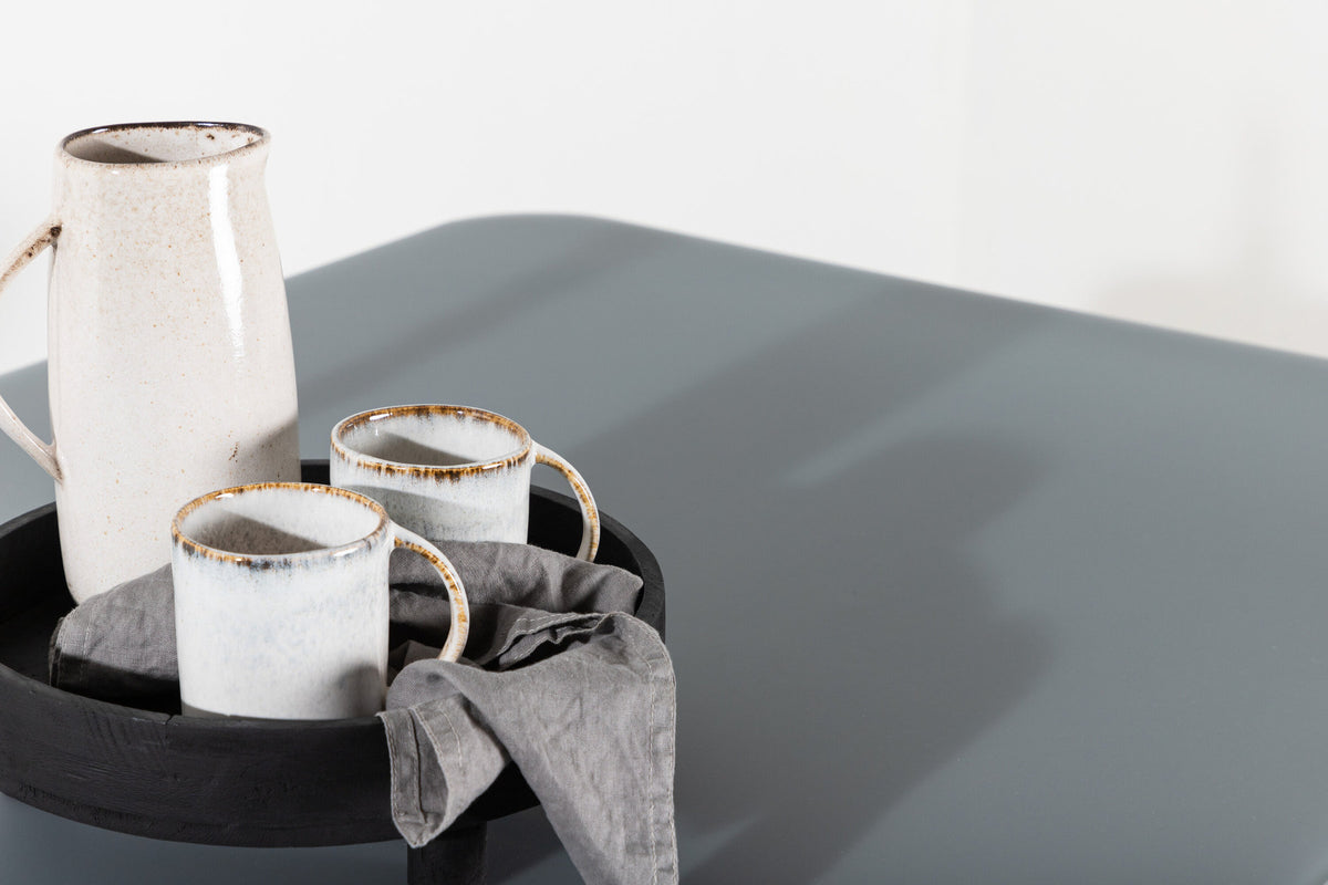 Virya Gartentisch in Grau präsentiert im Onlineshop von KAQTU Design AG. Gartentisch ist von Venture Home