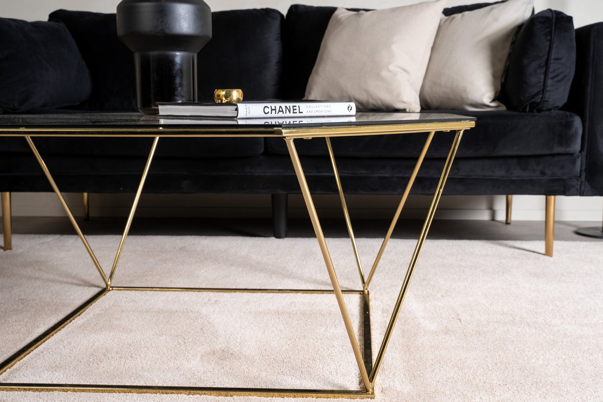 Österlen Beistelltisch in Gold präsentiert im Onlineshop von KAQTU Design AG. Beistelltisch ist von Furniture Fashion