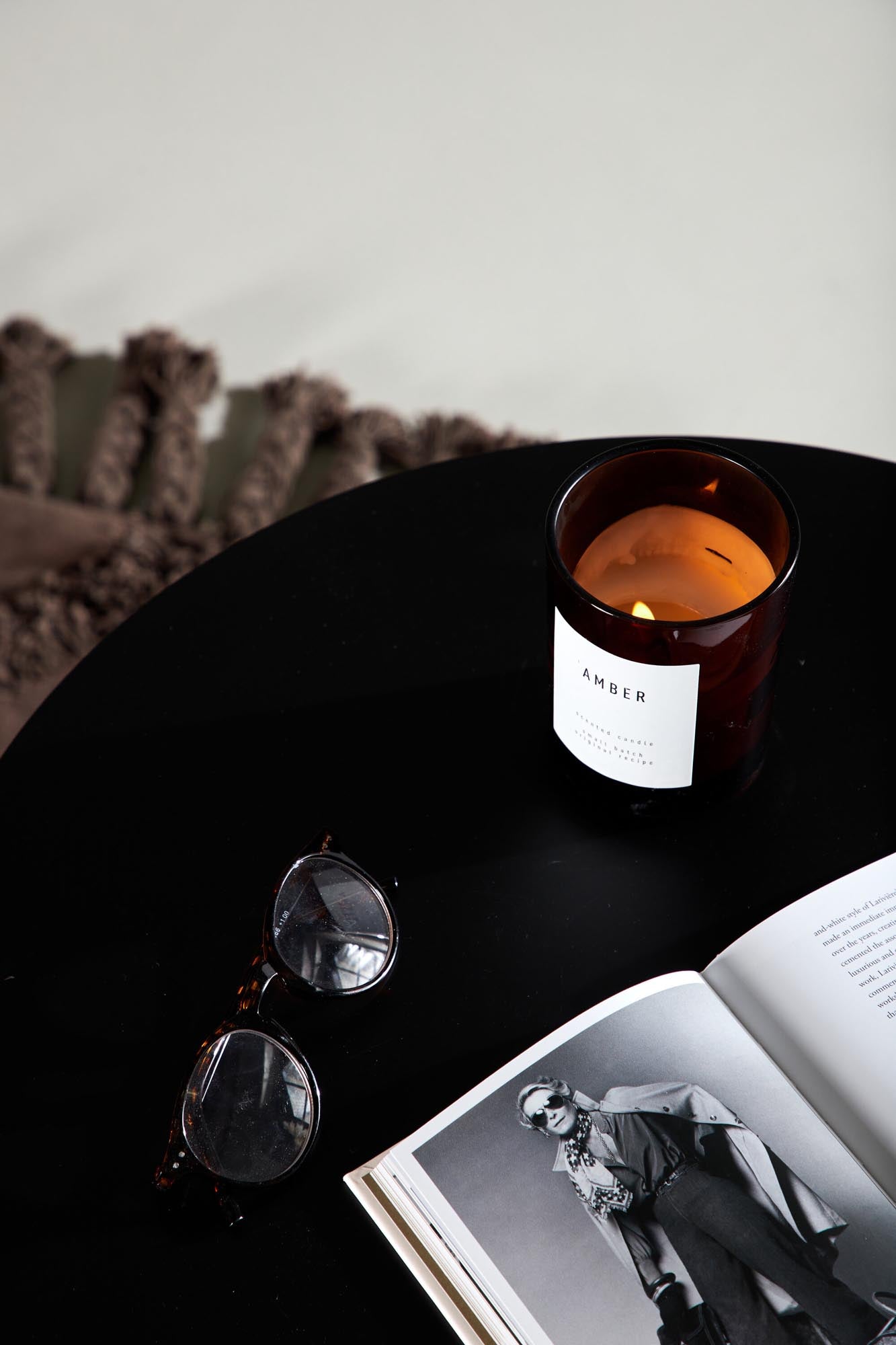 Moderner Lawton Coffee Tisch von Venture Home für stilvolle Räume.