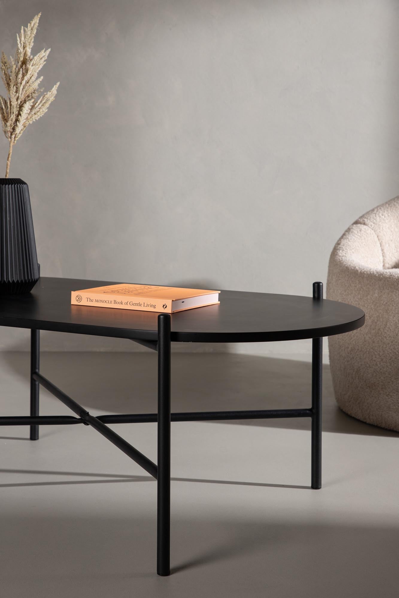 Erleben Sie den Pueblo Beistelltisch von Venture Home: Elegantes skandinavisches Design, robuste Materialien und großzügige Ablagefläche für Ihr Zuhause.