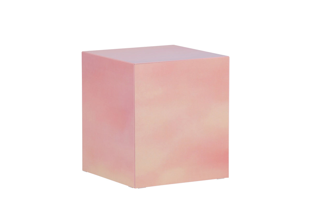 York Couchtisch in Pink präsentiert im Onlineshop von KAQTU Design AG. Couchtisch ist von Venture Home