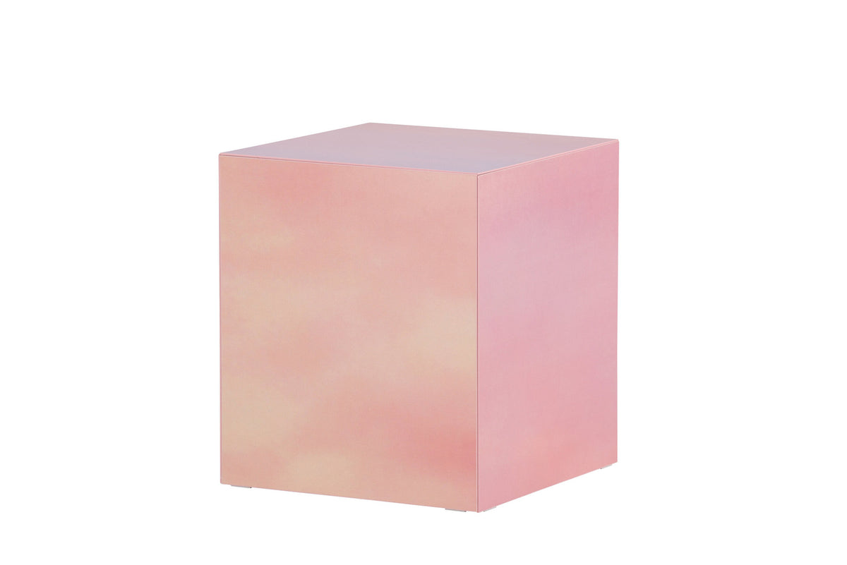 York Couchtisch in Pink präsentiert im Onlineshop von KAQTU Design AG. Couchtisch ist von Venture Home