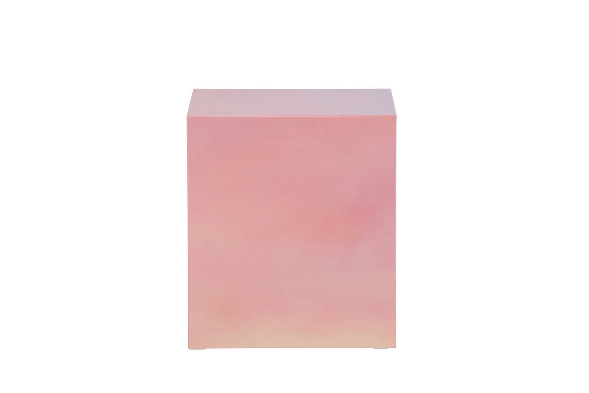York Couchtisch in Pink präsentiert im Onlineshop von KAQTU Design AG. Couchtisch ist von Venture Home