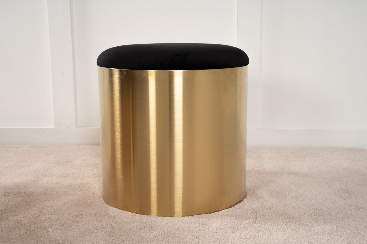Puff Hocker in Gold präsentiert im Onlineshop von KAQTU Design AG. Pouf ist von Furniture Fashion