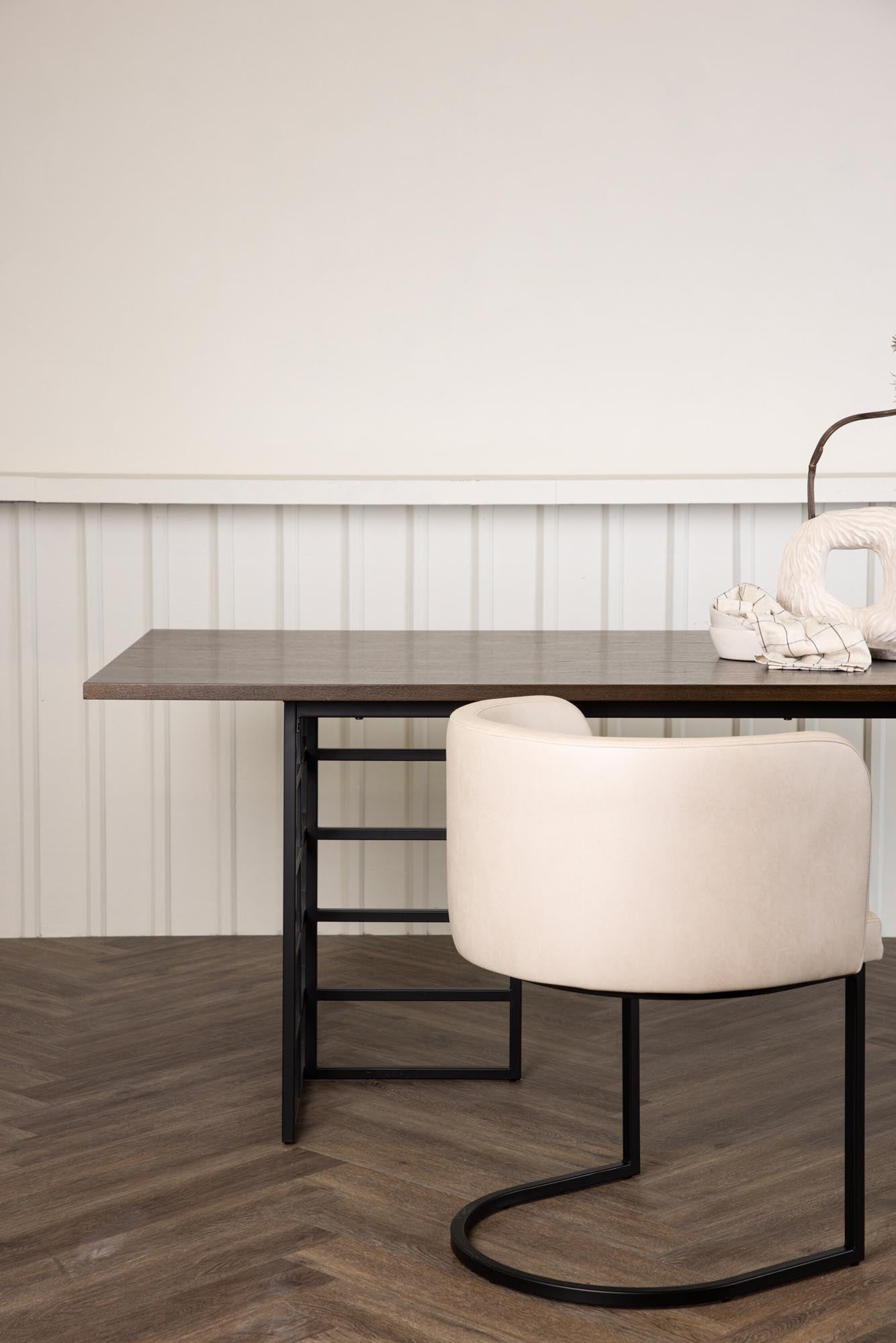 Ystad Tisch in Mokka präsentiert im Onlineshop von KAQTU Design AG. Esstisch ist von Furniture Fashion