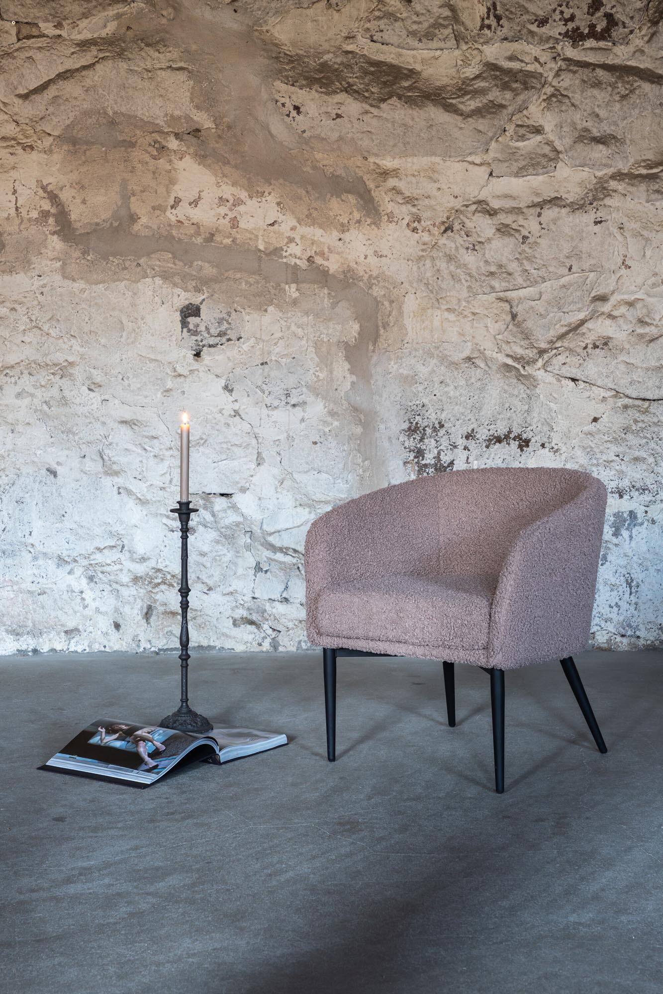 Fluffy Single Sofa in Braun präsentiert im Onlineshop von KAQTU Design AG. Sessel mit Armlehnen ist von Venture Home