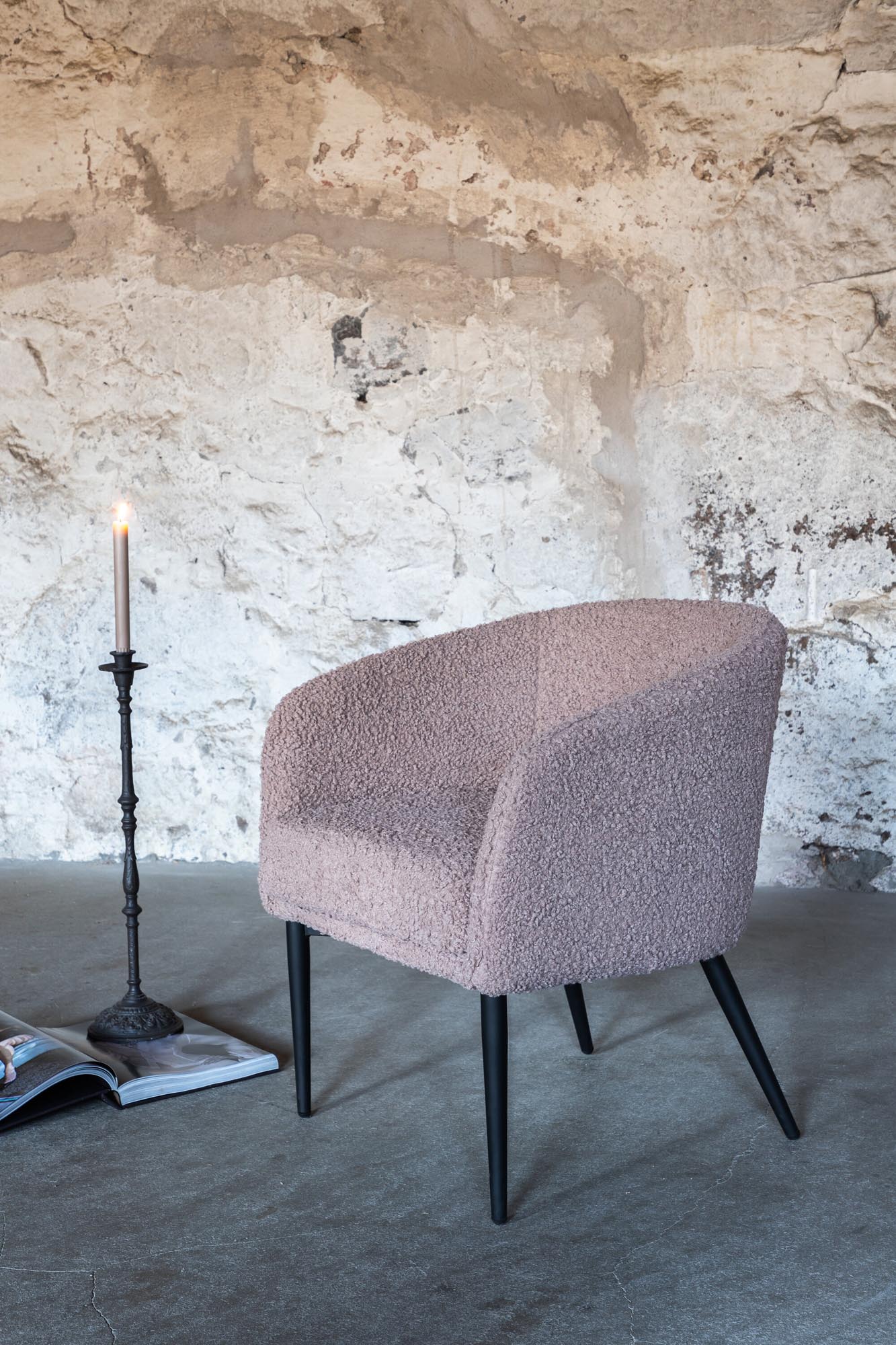 Fluffy Single Sofa in Braun präsentiert im Onlineshop von KAQTU Design AG. Sessel mit Armlehnen ist von Venture Home