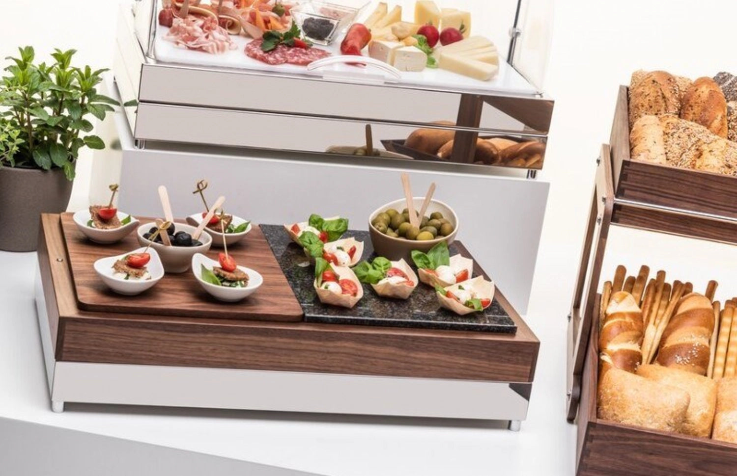 FANTASY Brotbox mit 2 Ebenen, 2xGN 1/2, 66x46x37cm, ideal für die Aufbewahrung von Brot und Snacks, robust und funktional, perfekt für den täglichen Gebrauch.