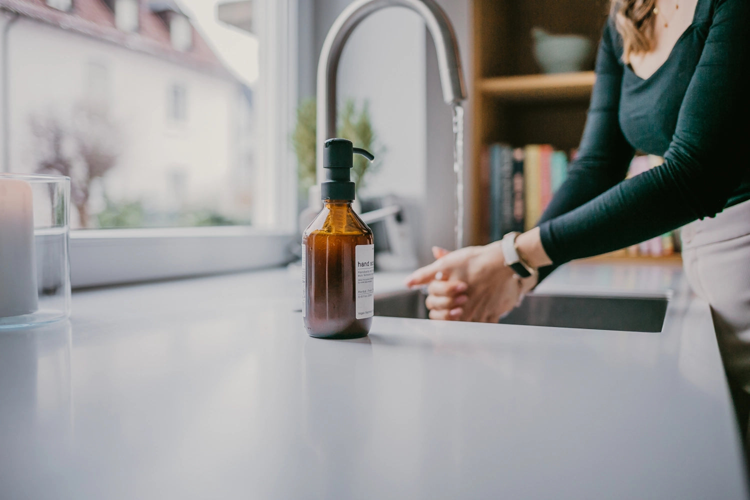 SCRUB a mano sapone per mano con pompa di plastica 250 ml