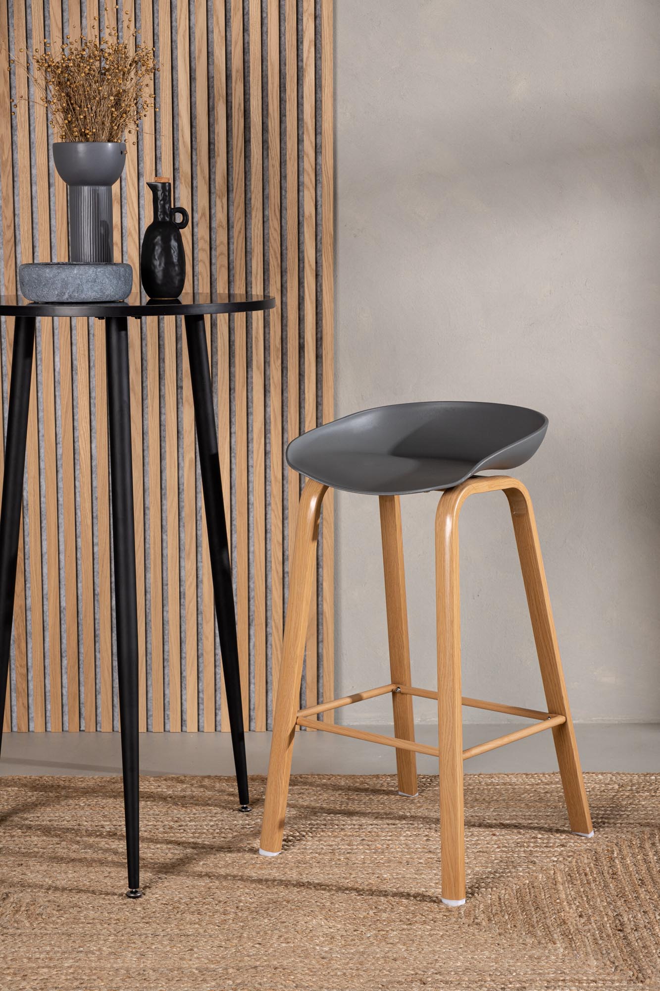 Decatur Barstuhl in Grau präsentiert im Onlineshop von KAQTU Design AG. Barstuhl ist von Venture Home