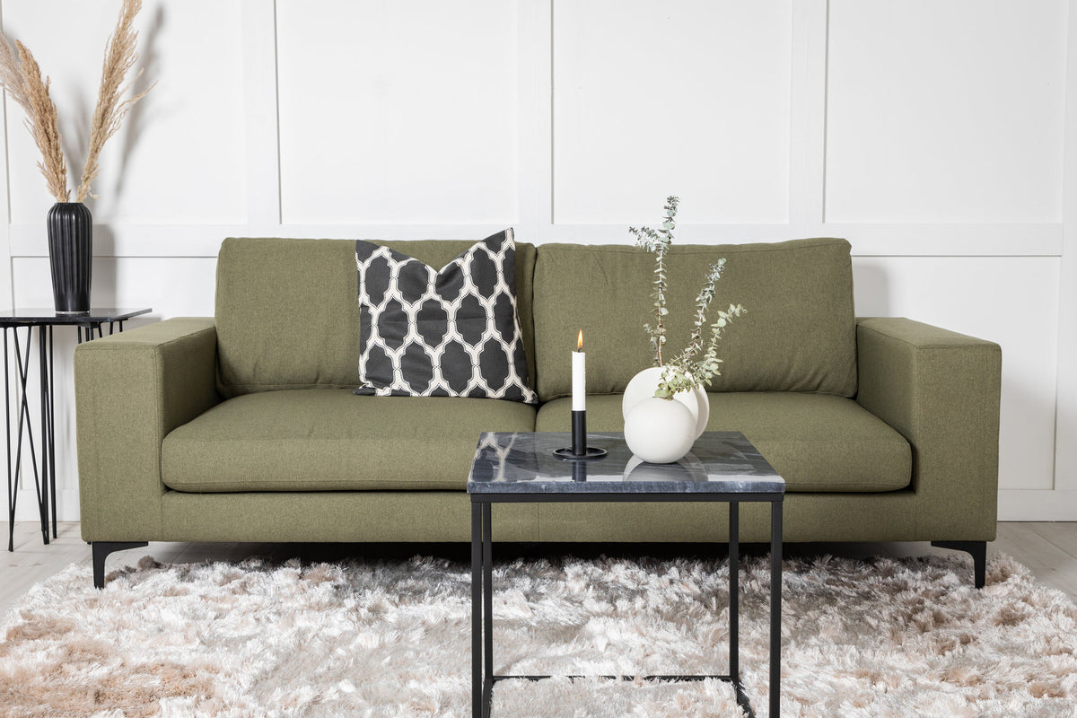 Bolero Sofa in Grün präsentiert im Onlineshop von KAQTU Design AG. 3er Sofa ist von Venture Home