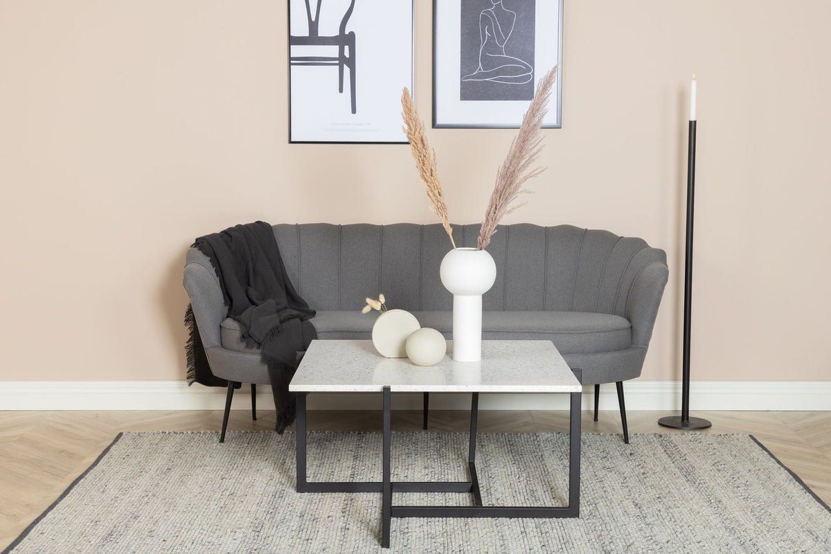 Calais Sofa in Grau präsentiert im Onlineshop von KAQTU Design AG. 3er Sofa ist von Venture Home