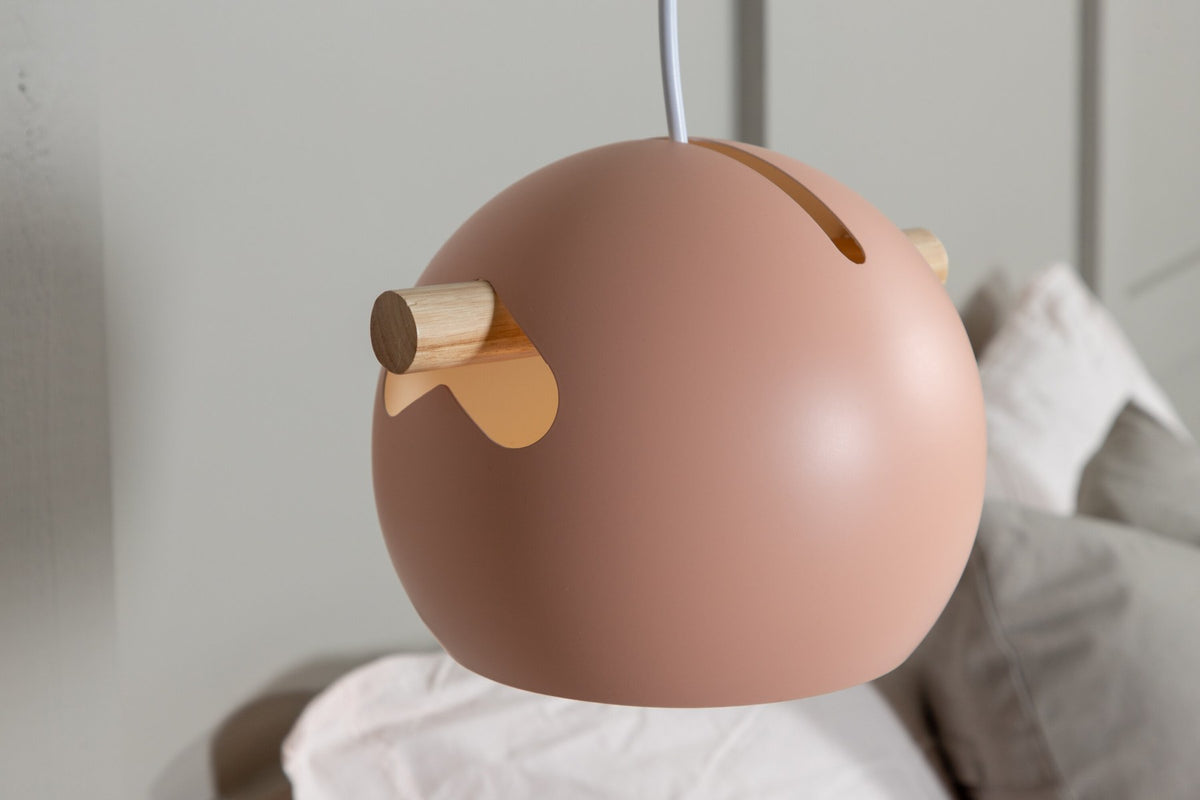 Tubbie Pendelleuchte in Altrosa präsentiert im Onlineshop von KAQTU Design AG. Pendelleuchte ist von Venture Home