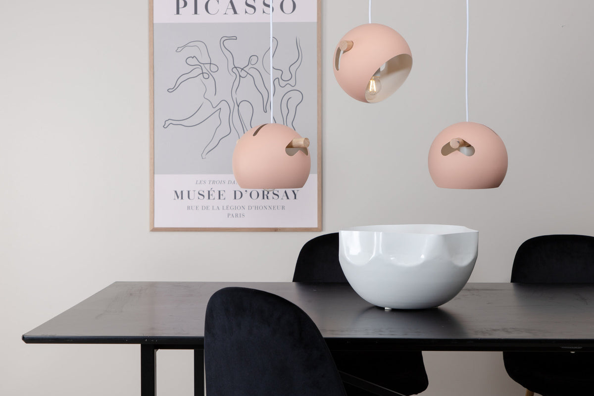 Tubbie Pendelleuchte in Altrosa präsentiert im Onlineshop von KAQTU Design AG. Pendelleuchte ist von Venture Home