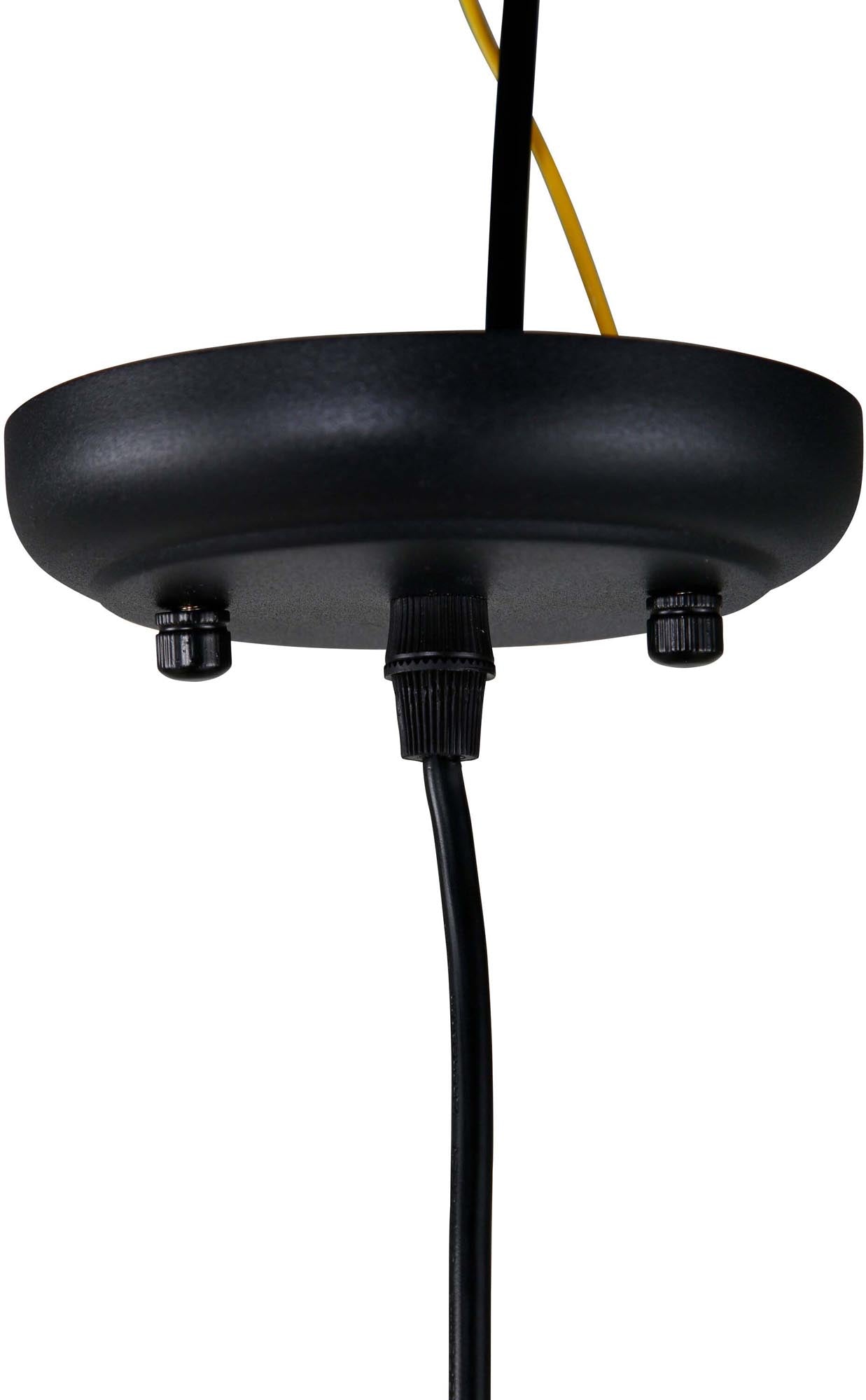 Hage Pendelleuchte von Venture Home: Stilvolles Design aus robustem Stahl, ideal für jeden Wohnstil und schafft eine gemütliche Atmosphäre.