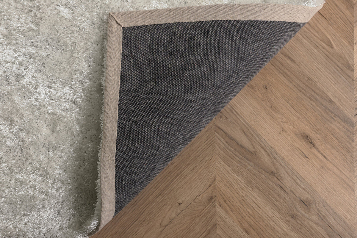 Mattis Teppich in Weiss präsentiert im Onlineshop von KAQTU Design AG. Teppich ist von Venture Home