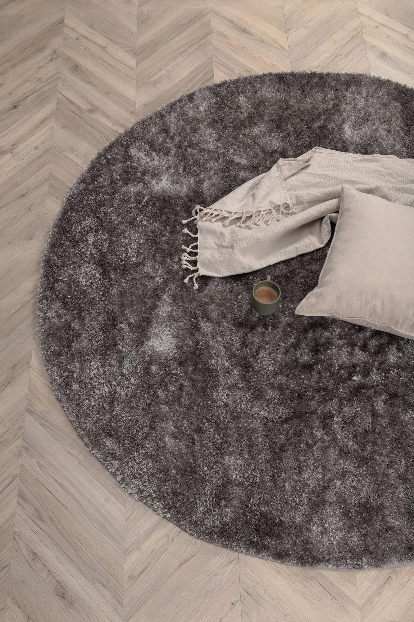 Mattis Teppich in Grau präsentiert im Onlineshop von KAQTU Design AG. Teppich ist von Venture Home