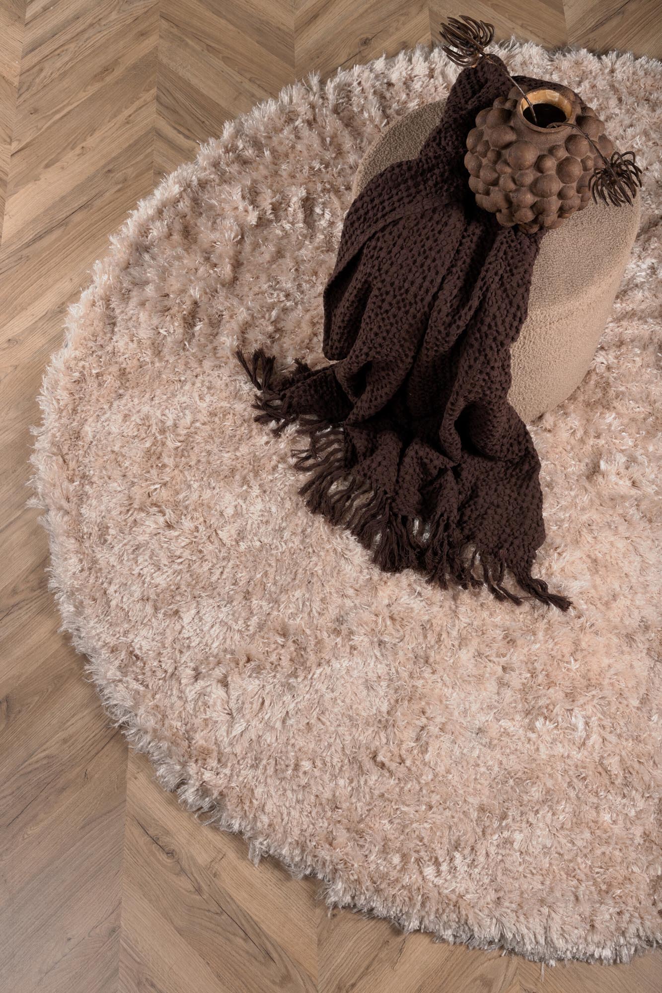 Natta Teppich: Eleganz und Wärme für Ihr modernes Zuhause.